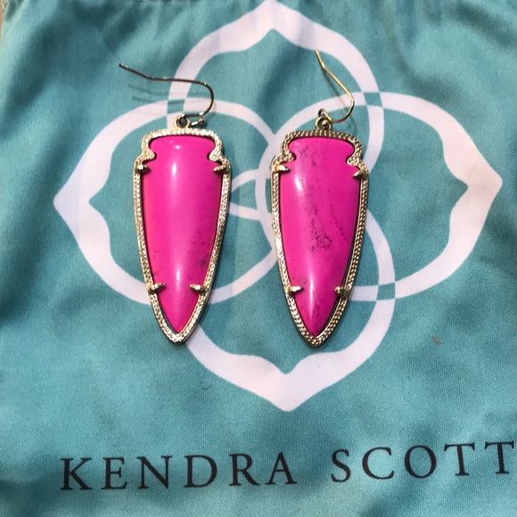 Kendra Scott Jewelry - Kendra Scott Hot Pink Skylar